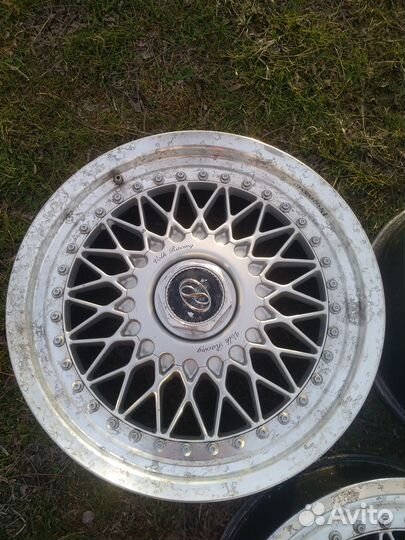 Rays Volk Racing GRA PRO Progressiv R17