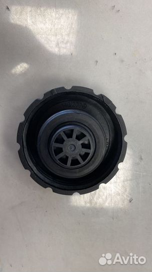 Крышка расширительного бачка MB A2105010615