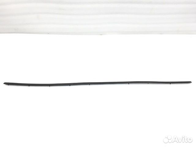 Уплотнительная резинка левая Chevrolet Cruze