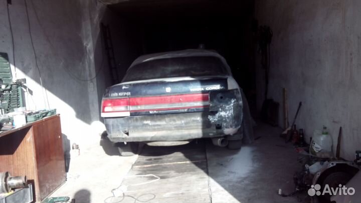 Шильдики для Toyota Corona 2.0 GT-R