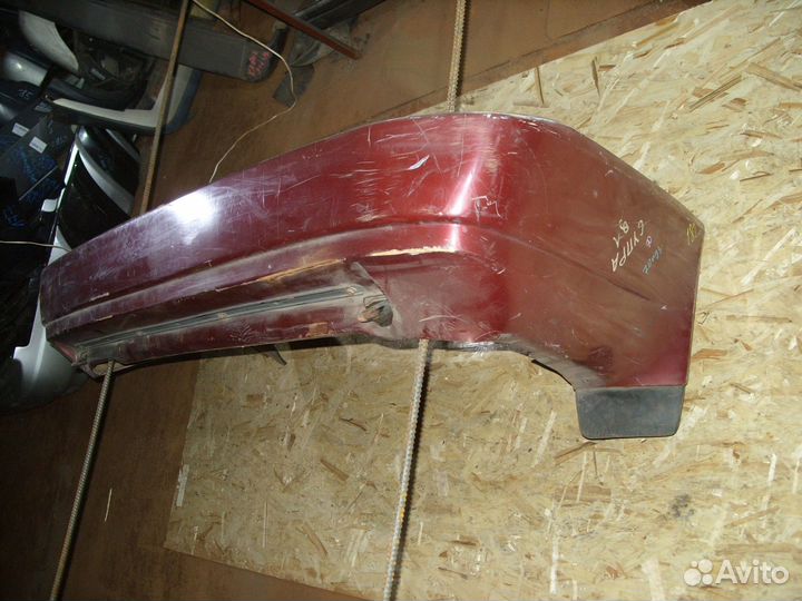 Бампер задний Toyota Supra A70 Красныйцарапиныусил