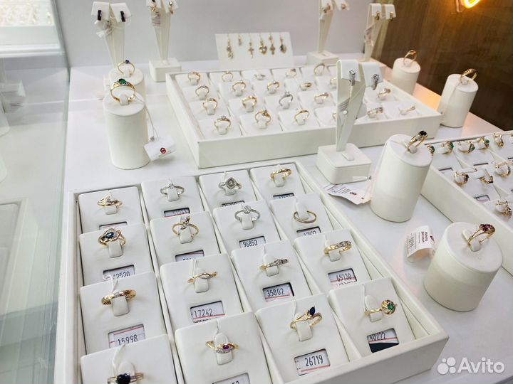 Золотые серьги пометки гладкое объемное 585