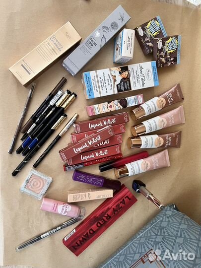 Косметика новая оригинальная и парфюм