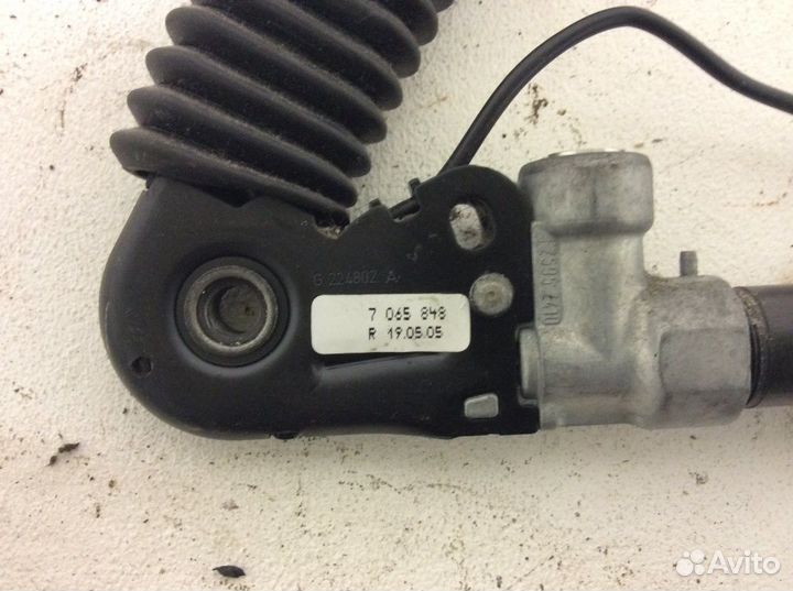 Натяжитель ремня безопастности правый BMW E60