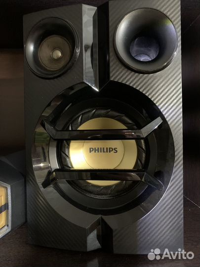 Музыкальный центр philips