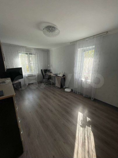 2-к. квартира, 54 м², 1/10 эт.