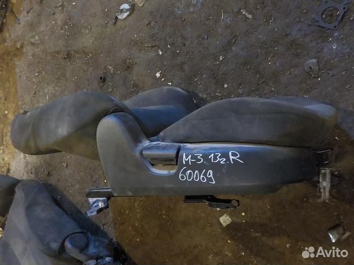 Сидение mazda 3 c 13 переднее правое