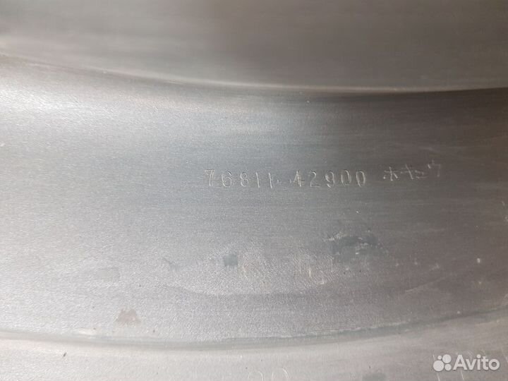 Накладка двери (крышки) багажника на Тойота Рав4 2