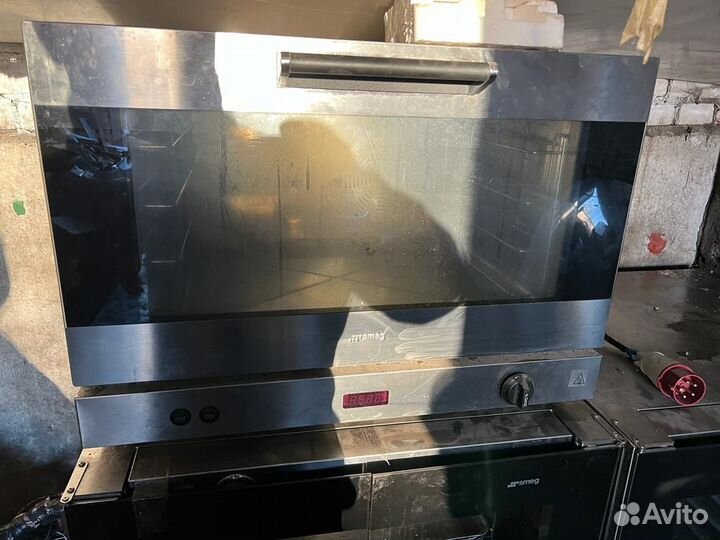 Печь конвекционная smeg