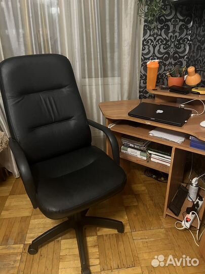 Компьютерное кресло