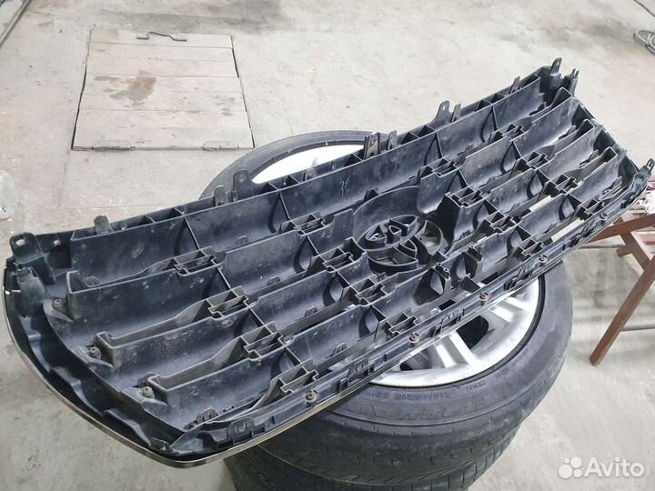 Решетка радиатора land cruiser 200 (2007-2011)