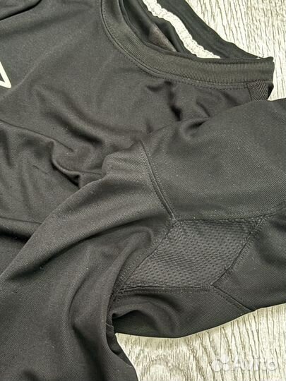 Футболка Umbro мужская S