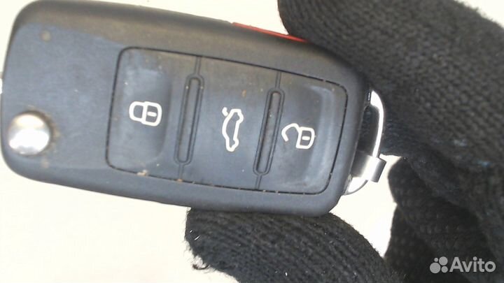 Ключ зажигания Volkswagen Jetta 6, 2015