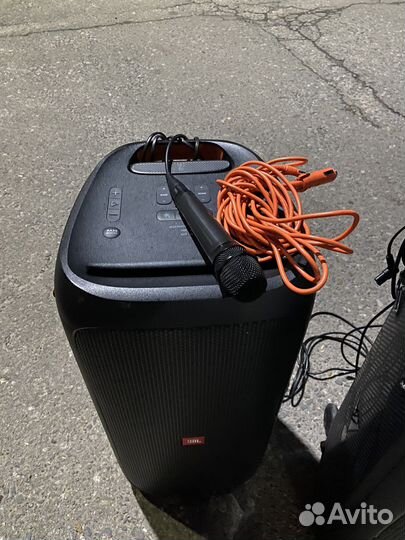 Аренда музыкальной колонки JBL