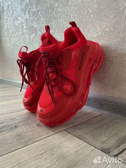 Кроссовки 39 размер оригинал новые
