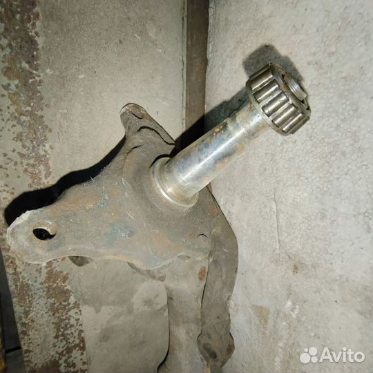 Балка передняя на Мерседес т1