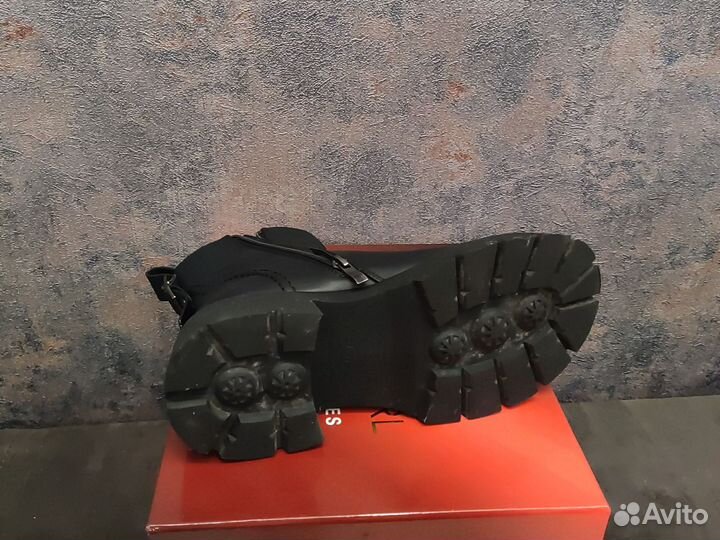 Ботинки женские демисезонные 37 размер