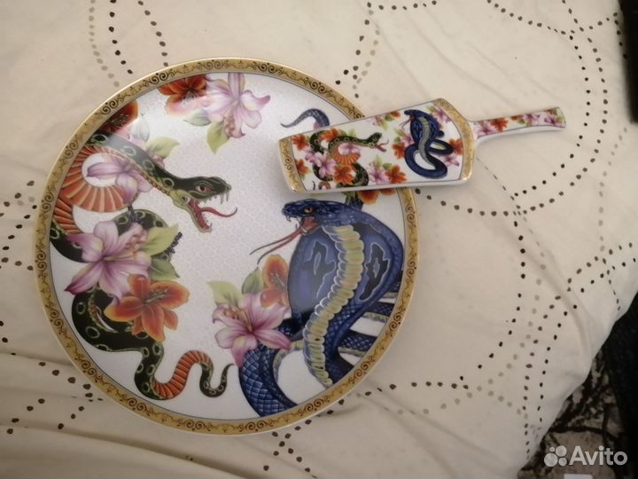 Блюдо для торта с лопаткой 26см