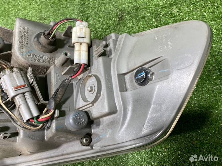 Фонарь внешний задний правый Subaru Impreza GH