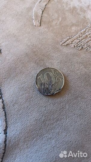 Монета с заводским браком