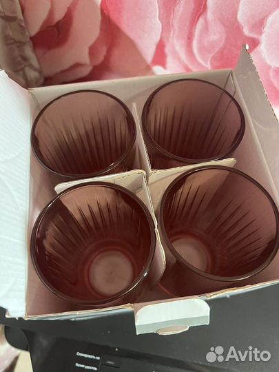 Набор стаканов 4 штуки розовые