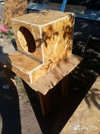 Гнездо для кур с яйцесборником