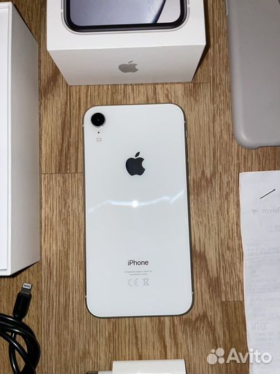 iPhone Xr, 64 ГБ