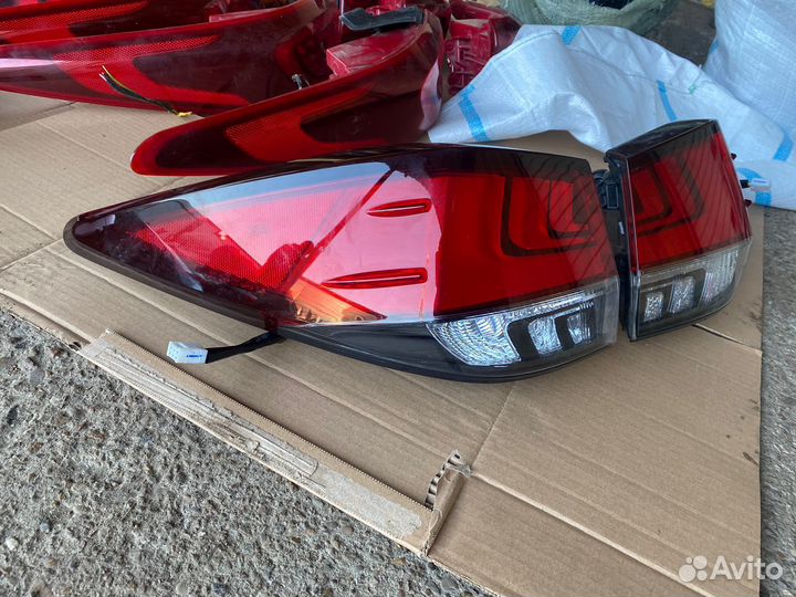 Lexus RX 2019- задние фонари