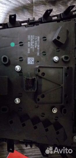 Штатное головное устройство на Ford focus 3