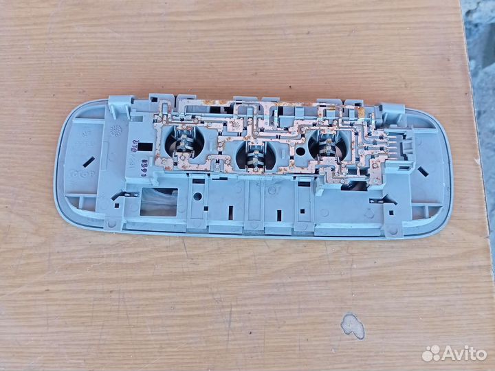 Салонный фонарь skoda superb 2008 года