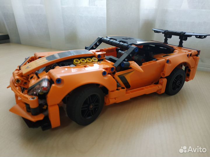Lego Technic (Лего техник). Chevrolet Corvette ZR1