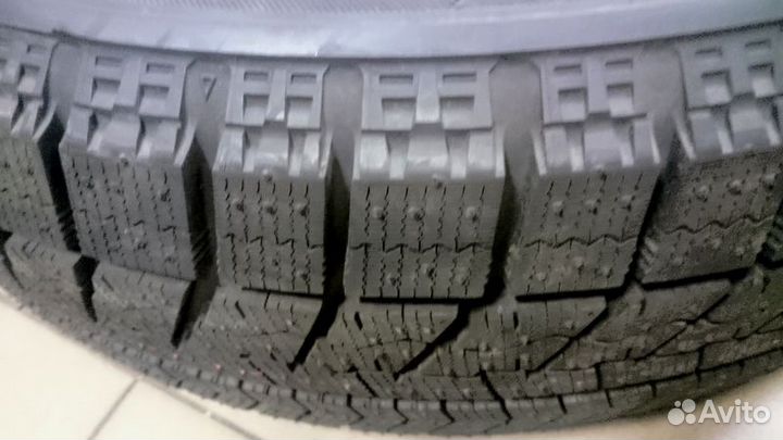 Bridgestone Blizzak VRX 195/55 R15 85S
