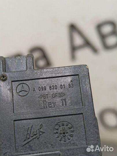 Подсветка ручки двери левая Mercedes-Benz C-Class