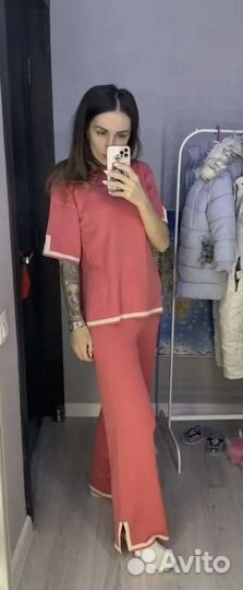 Костюм с брюками палаццо новый женский 44-48