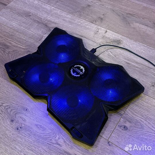 Подставка для ноутбука с вентилятором