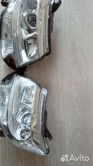 LED фары Daihatsy Tanto 2014