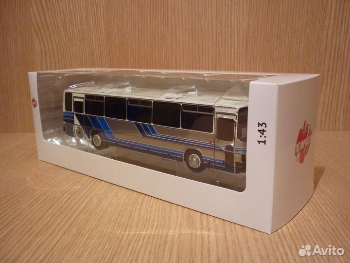 GMC New Look Fishbowl TDH-5301 (1965) USA