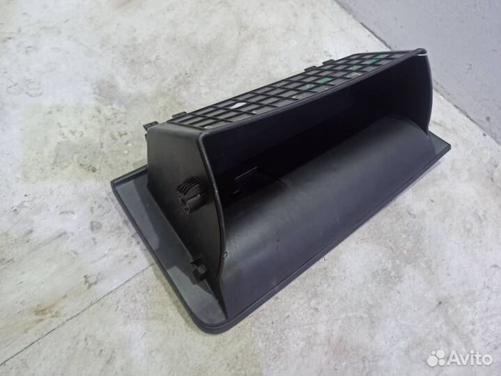 Бардачок Киа Rio 4