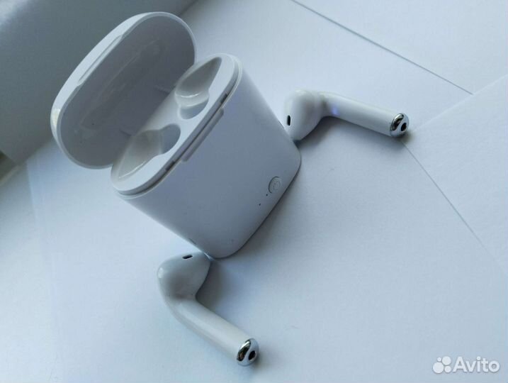 Беспроводные наушники i7tws новые