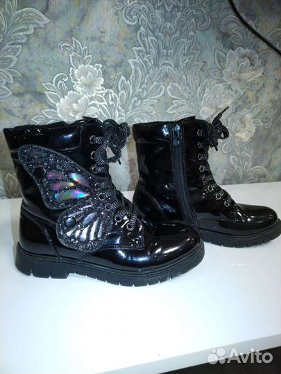 Ботинки осенние для девочки размер 32