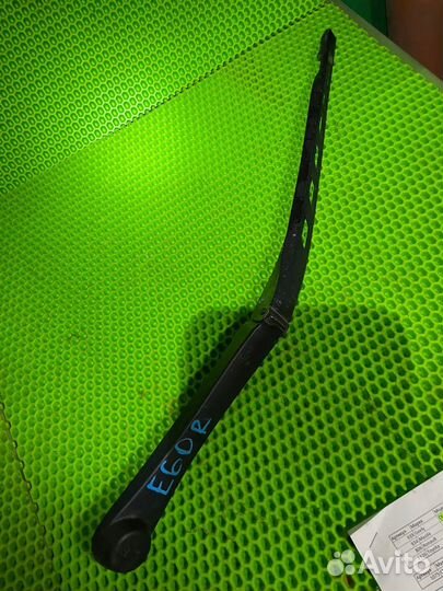 Поводок стеклоочистителя BMW 5 E60/61 2003-2007