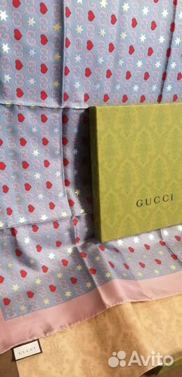 Шелковый платок gucci
