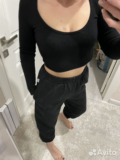 Спортивный костюм джогеры и кроп топ