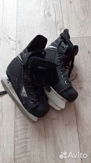 Коньки хоккейные