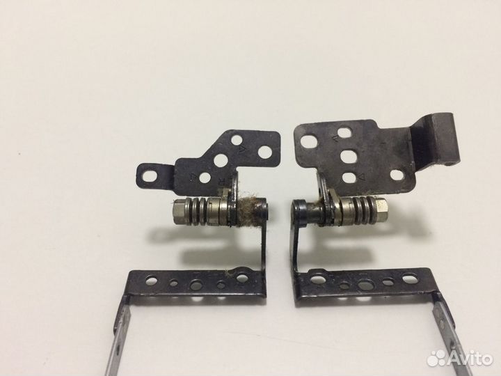 Петли матрицы ноутбука Toshiba L750D