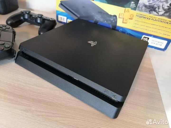 PS4 Slim 1Tb+2джоя, игры