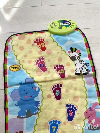 Музыкальный коврик Жирафики