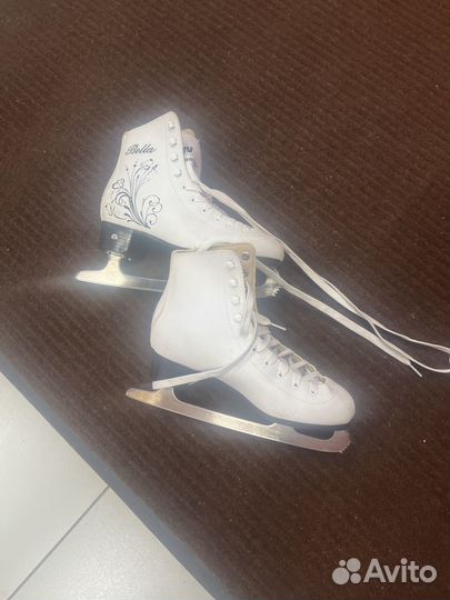 Коньки фигурные женские 40 размер