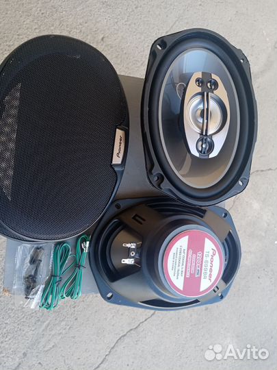 Блютуз колонка Новая