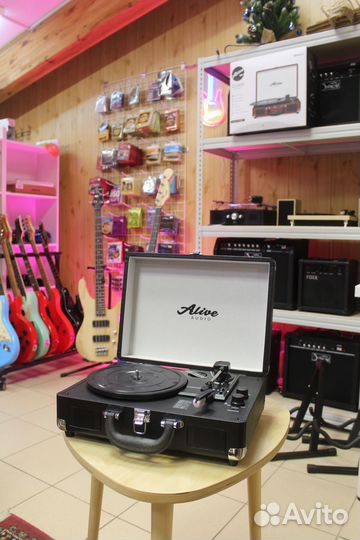 Проигрыватель пластинок Alive Audio